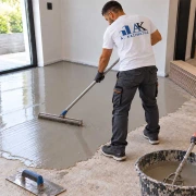 Υπηρεσία Τοποθέτησης Παρκέ Δαπέδου με Κόλλα σε μη Λεία Επιφάνεια - Τσιμεντοκονία Μαζί με Υλικά