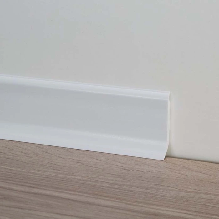 Σοβατεπί πλαστικό pvc εύκαμπτο με υγειονομικές άκρες λευκό 80x14x2500mm